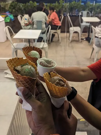A ride isn't complete without a reward. Here we are grabbing some well-deserved ice cream from Magnolia at RMZ Ecoworld after a spontaneous ride to Bellandur.