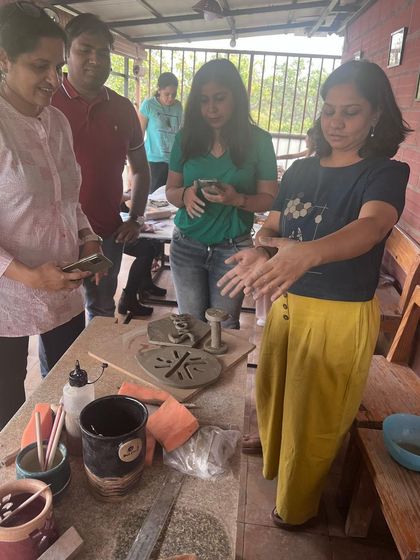 More moments from our corporate workshops. I love seeing colleagues encourage each other and discover their hidden artistic talents during these team activities.