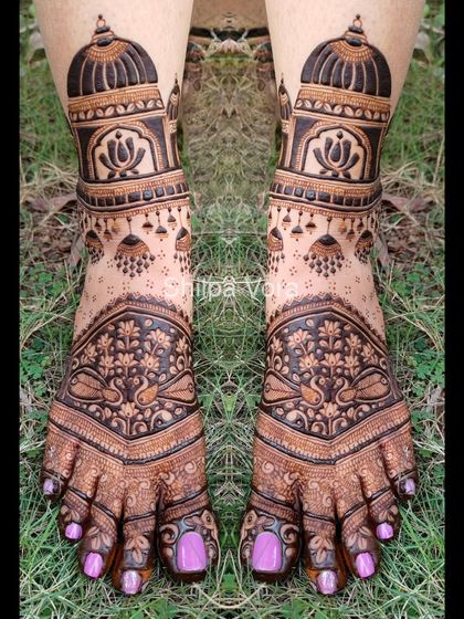 Another view of the architectural foot design, this time on a natural grass background, showing how the art stands out.