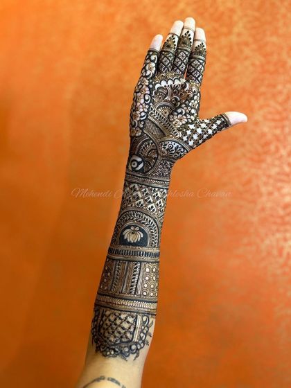 Full Bridal Mehendi (Hands) photo 77
