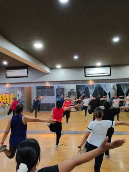 Harry's Dance N Fitness Academy - Group Fitness Classes High-Energy Dance Fitness photo 33