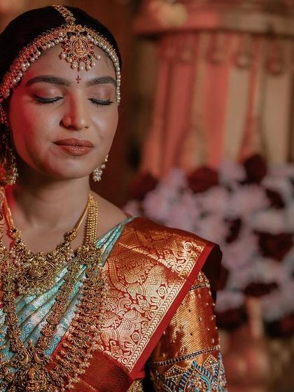 Classic South Indian Bridal Makeup photo 4