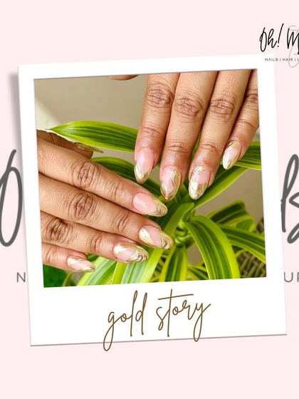 Because golden chrome is always a good idea. This design features abstract swirls of gold chrome over a clear base, creating a luxurious and artistic effect.