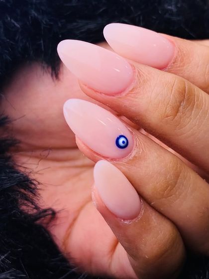 Modern & Chic Styles photo 11