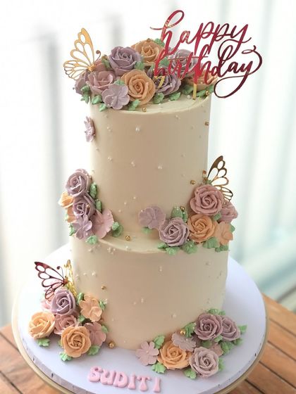 Ankita Das - Designer Cakes & Desserts Art in Buttercream: Floral & Dainty Designs photo 7