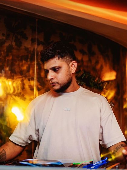 Loy - Private Event DJ Portraits & Promotional photo 6