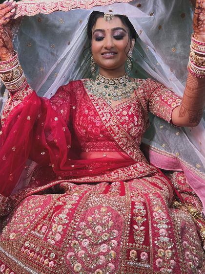 Classic Red & Pink Bridal Looks photo 50