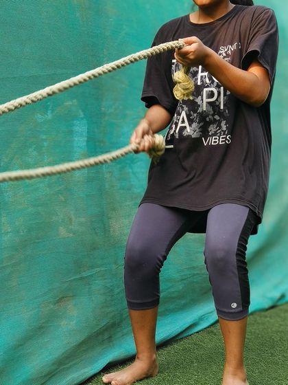 Rope training is an excellent way to build grip strength and upper body endurance. Our CaliGirls are always up for a challenge.