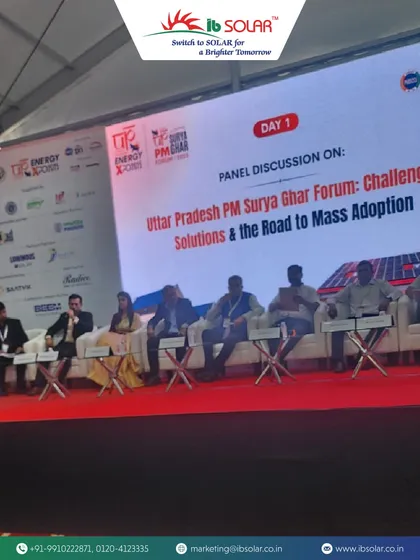 The full panel on stage at the Uttar Pradesh PM Surya Ghar Forum. The discussion covered challenges, solutions, and the road to mass adoption of rooftop solar in the state.