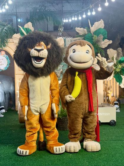 I can also arrange for themed mascots, like this friendly lion and monkey, to entertain the kids and pose for photos.