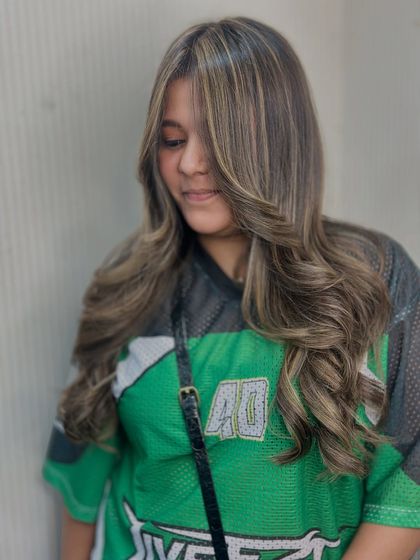 Sun-Kissed Balayage & Highlights photo 13