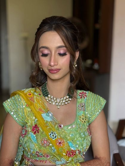 Playful Mehendi & Haldi Hair photo 32