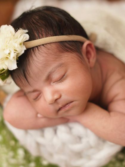 Newborn Portraits: The First Few Days photo 13