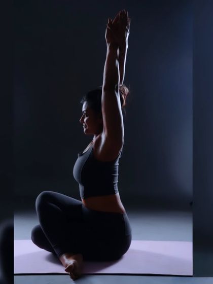 Richa Kumar - Yoga for Strength, Flexibility & Power Deep Flexibility: Heart & Hip Openers photo 22