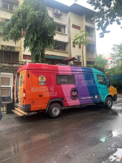 You can't miss us! Our colorful "Grooming on Wheels" van is a fully equipped pet spa, ready to park outside your home in Bengaluru, Mumbai, or Hyderabad. This is convenience at its best.