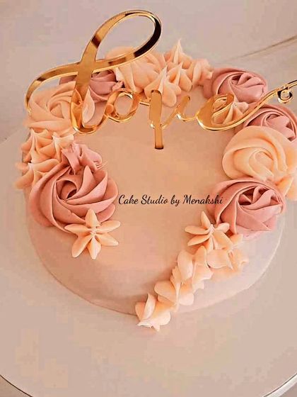 Cake Studio by Menakshi - Special Occasion Cakes Wedding & Engagement Cakes photo 13