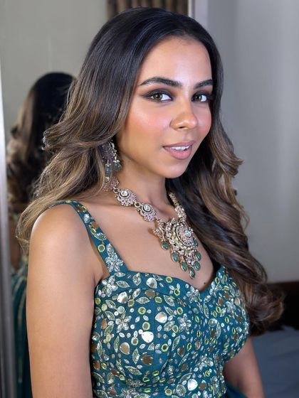 Evening & Cocktail Glam photo 15