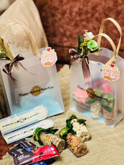 Gift Hamper - Personalized Gift Hampers Rakhi Celebrations photo 86