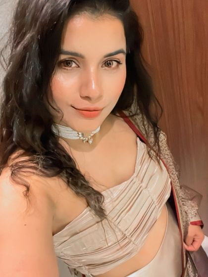 A client showing off her creative Indo-Western Diwali style. She paired a modern corset and skirt with a beautiful white pearl choker from my collection, creating a unique and regal look.
