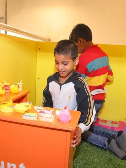 Welcome to the Funville supermarket! Our role-playing corners spark imagination and allow kids to engage in fun, pretend-play scenarios.