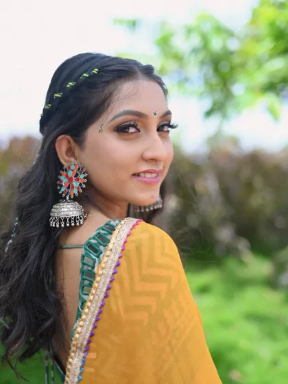 The Garba look is part of the whole vibe. This is me embracing the traditional aesthetic that I love, reflecting the authentic cultural energy I bring to every Navratri event.