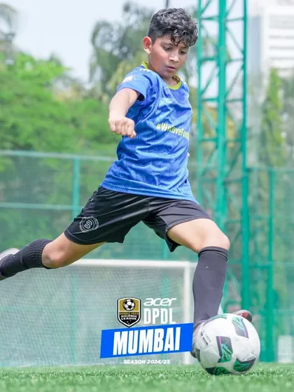 Our U11 set-piece specialist, Rehaan, lining up for a free-kick. Bend it like BaGOAL.