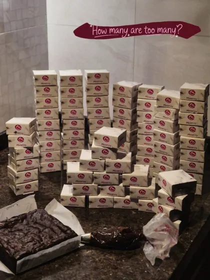 This was a late night of packing 100 brownie boxes for a baby shower. Seeing them all stacked up like this, ready to go out as return gifts, is such a satisfying feeling. I can handle bulk orders for your parties and corporate events too.