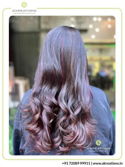We offer a wide range of coloring services, from subtle highlights to full global colors, always ensuring a glossy, healthy finish.