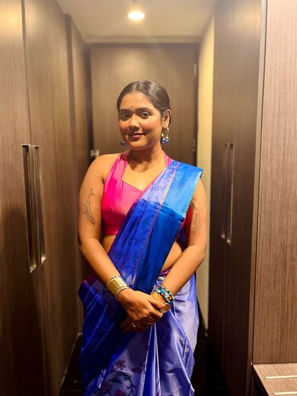 Ready to perform at a wedding event. You can count on me to be professional, timely, and dressed appropriately for your special occasion.