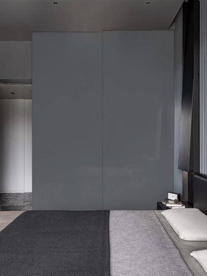 A Wedged Haus: An Interplay of Angles photo 16