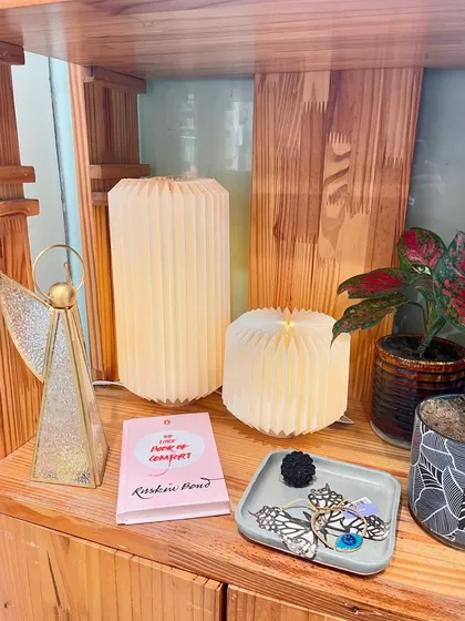 I love how simple things like paper and light can create such a cozy feeling. These origami-inspired paper lamps are designed to bring a soft, warm glow to your favorite corner, helping you unwind and find a moment of calm.