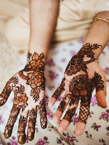 Another view of the floral design, showing the intricate work on the palms.