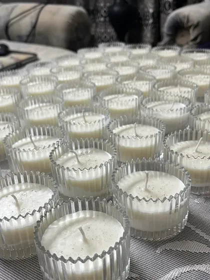 Our smallest crystal jar candle is a luxurious and affordable gifting option. It's available in many colors, fragrances, and packaging styles.