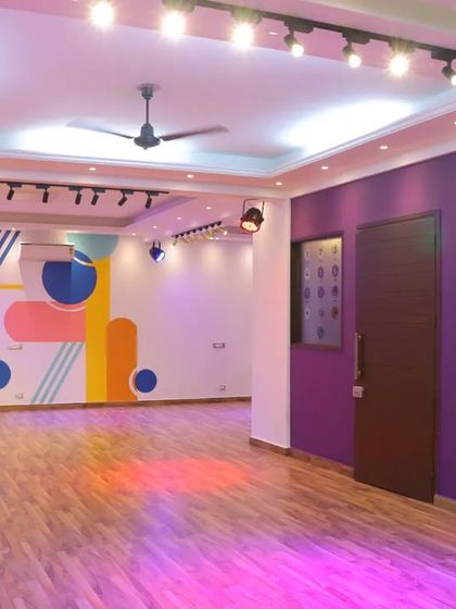 A look inside my new studio. I wanted to create a vibrant, exciting, and comfortable space for my clients and their families to have the best learning experience.