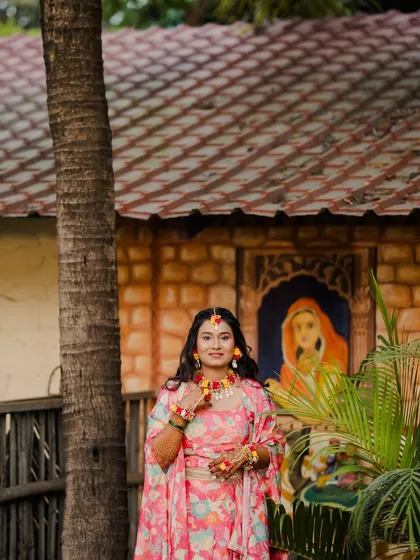 Another lovely shot of this pre-wedding look, showing how the natural makeup enhances her features beautifully.