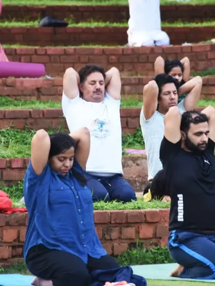 Art of Living - Spiritual Retreats & Campus Experience The Spirit of Seva (Selfless Service) photo 15