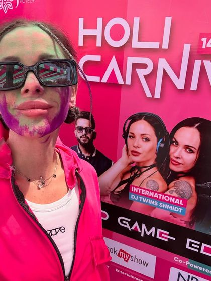 Festival Headliners photo 11