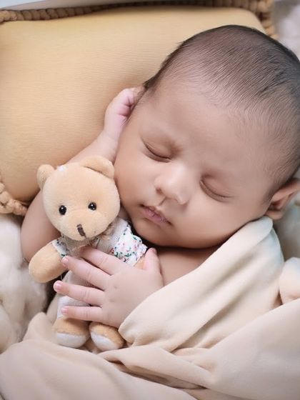 Newborn Dreams: The First Few Weeks photo 44