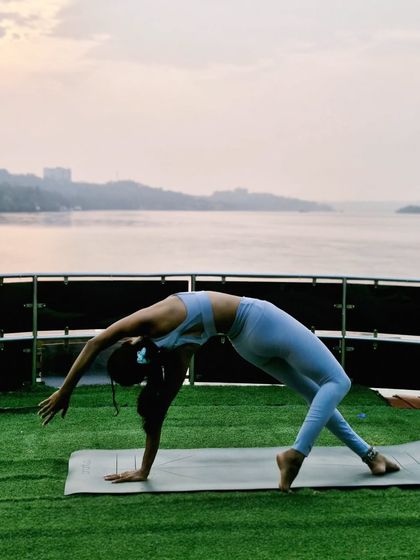 Gowri Murthy - Yoga & Mindful Movement Yoga Asana: Strength, Balance & Flexibility photo 57