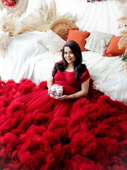 Solo Radiance: Portraits of the Mother-to-Be photo 191