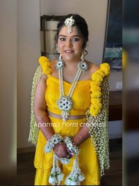 Custom Fresh Floral Jewellery