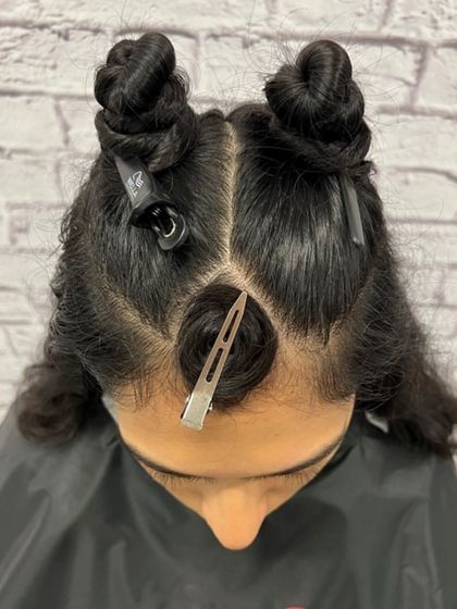 The sectioning pattern is key. For the Honey Beige Blonde, I use this four-quadrant parting to ensure clean and organized application.