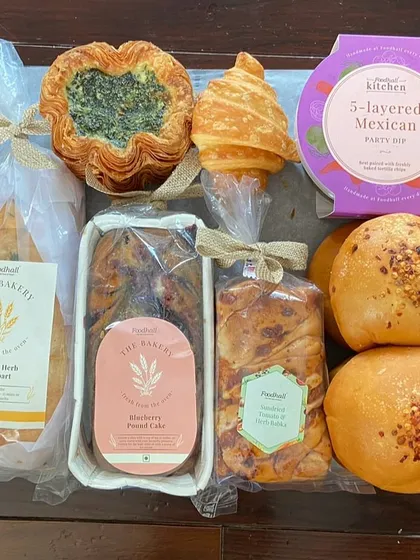 The full assortment of delicious baked goods from Foodhall included in our Mother's Day pamper hamper.