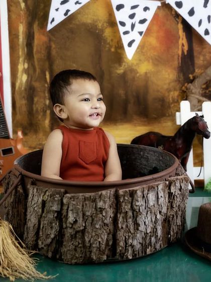 Creative & Themed Baby Shoots photo 13