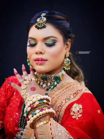 A close-up on the stunning green eyeshadow, blended to perfection. Our courses cover color theory to help students create harmonious and striking looks.