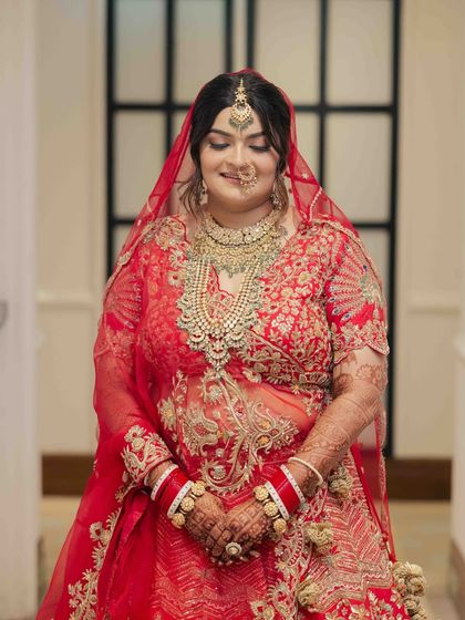 Timeless Wedding Day Looks photo 6