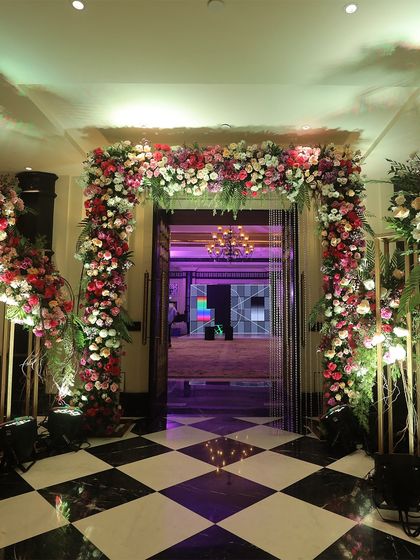 Grand Entrances & Walkways photo 29