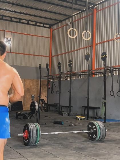 A shot from my training session in October. This month is about preparing for the year ahead, reviewing my goals, and embracing the changes that come with growth.