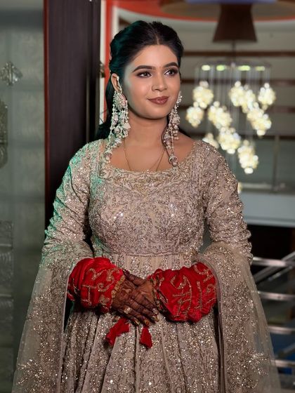 Guest & Party Makeup photo 5