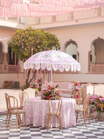 Elegant Seating & Tablescapes photo 8